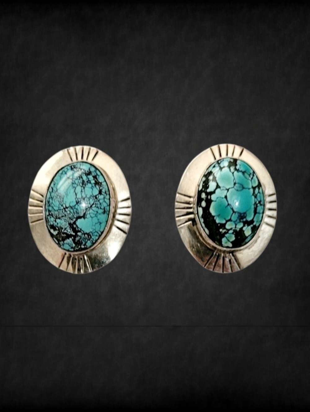 Navajo 925 Sterling Silver And Turquoise Handcrafted  Oval Earrings